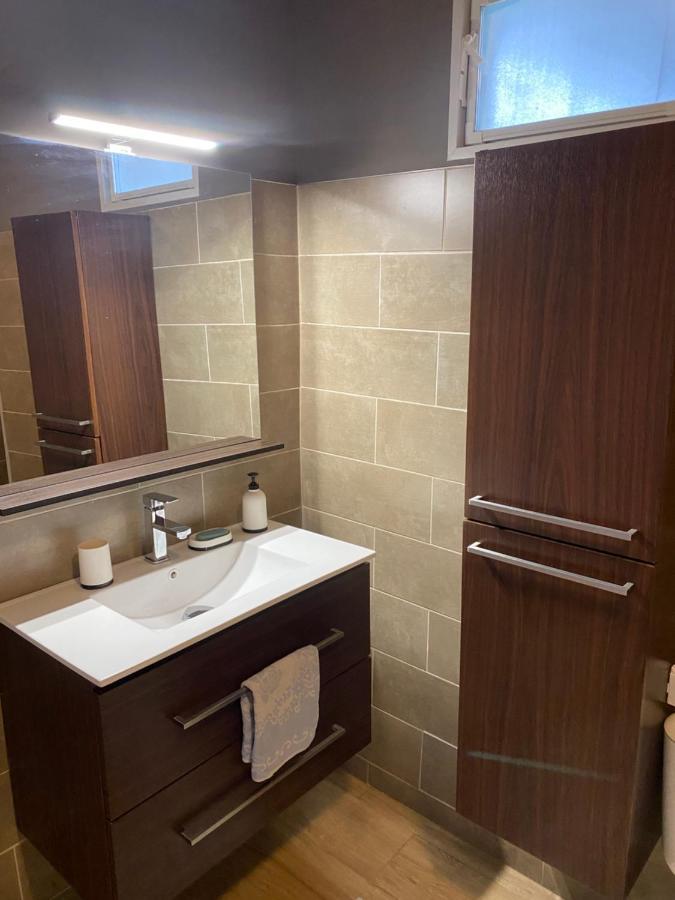 Superbe Appartement Charleroi Bagian luar foto