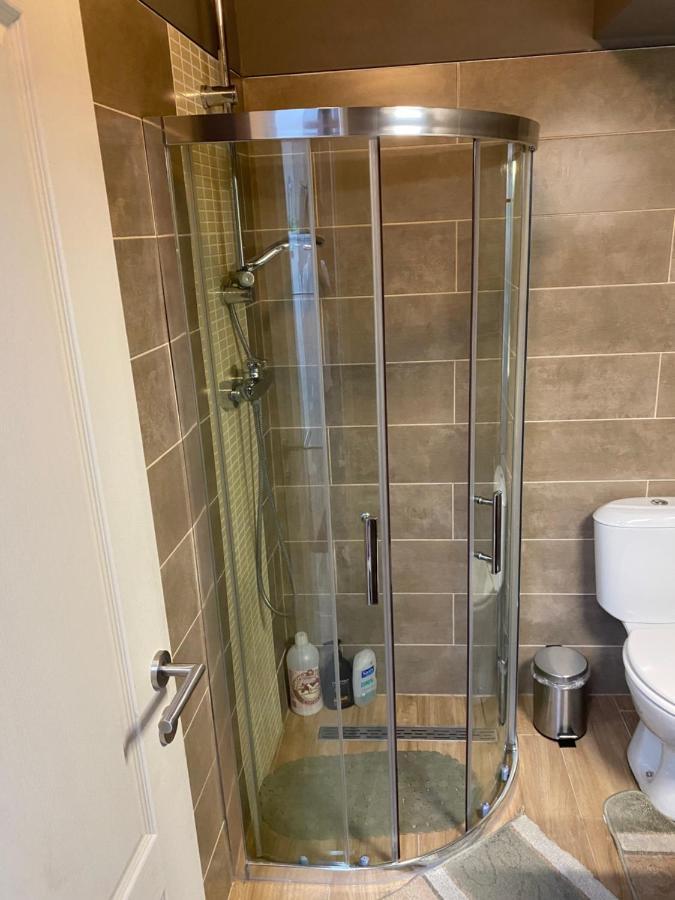 Superbe Appartement Charleroi Bagian luar foto