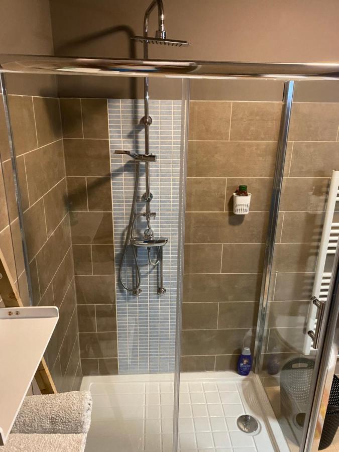 Superbe Appartement Charleroi Bagian luar foto