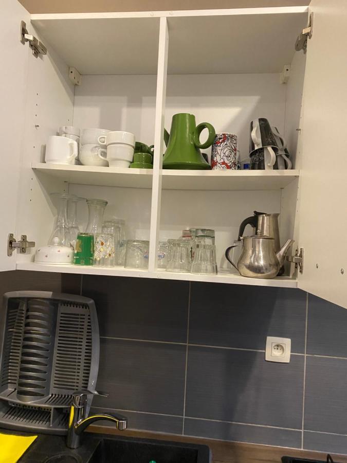 Superbe Appartement Charleroi Bagian luar foto