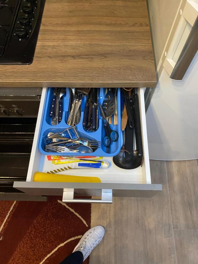 Superbe Appartement Charleroi Bagian luar foto